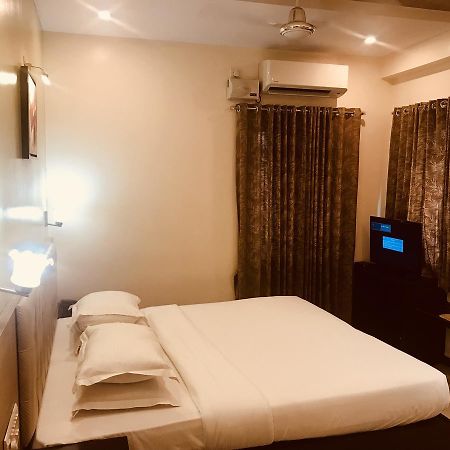Hotel Malabar Regency Мангалор Екстериор снимка