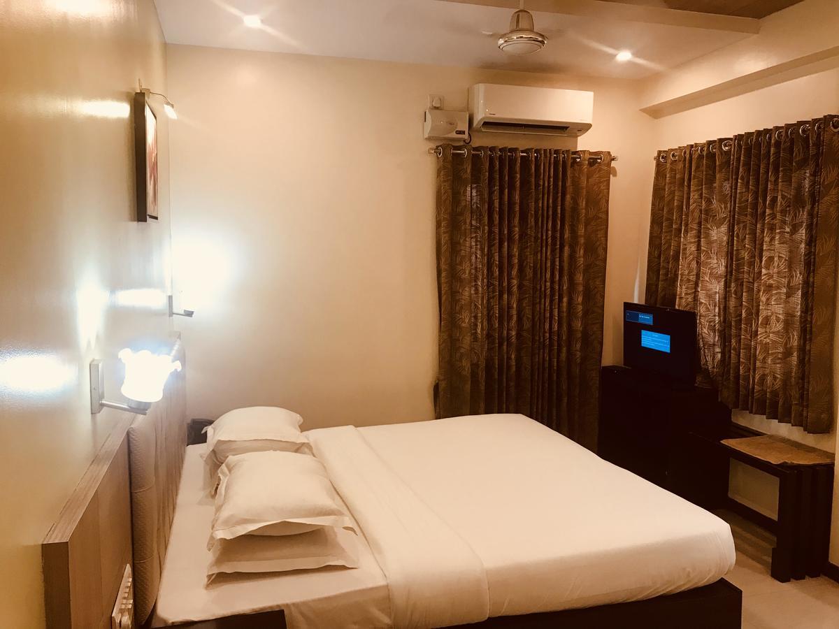 Hotel Malabar Regency Мангалор Екстериор снимка